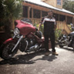 Meet your Posher, Markos